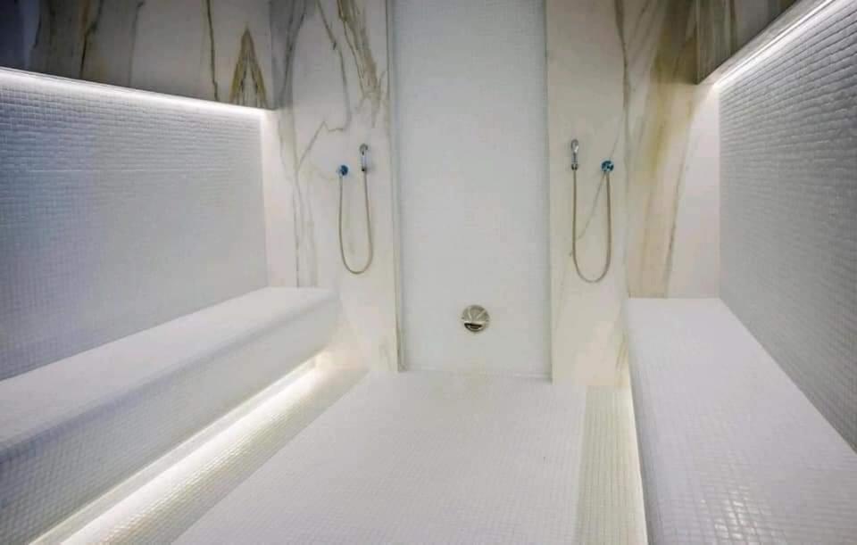 Desiree Beach Apartment Navodari Luaran gambar